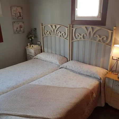 Casas Cuncheiro Canduas