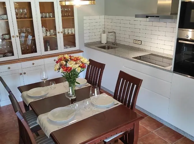 Casas Cuncheiro Canduas